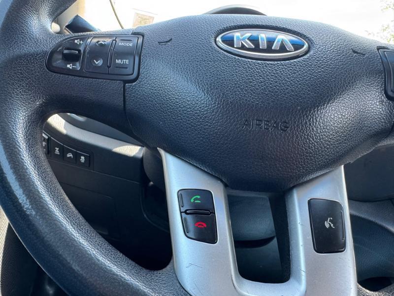 Kia Sportage LX AWD 2011