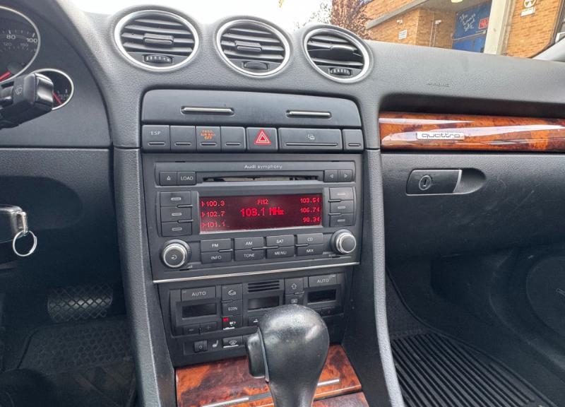 Audi A4 2.0T Cabriolet quattro with Tiptronic 2008