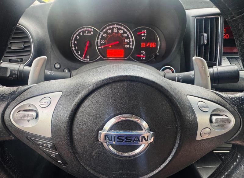 Nissan Maxima SV 2010