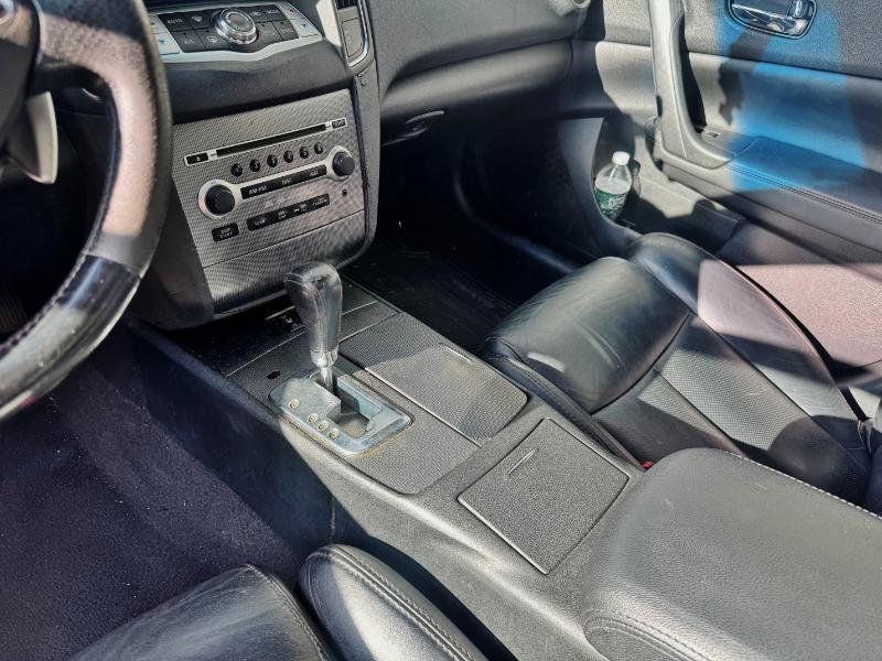 Nissan Maxima SV 2010