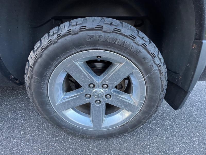 RAM 1500 SLT Quad Cab 4WD 2015