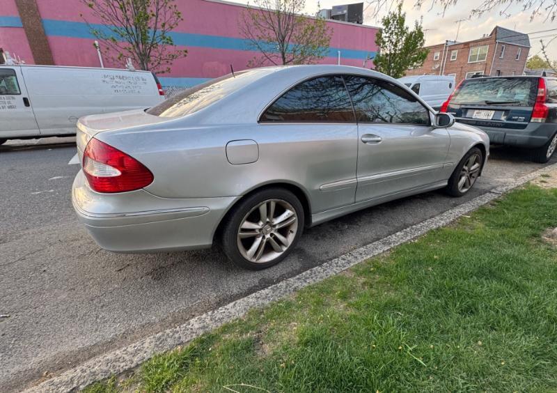 Mercedes-Benz CLK-Class CLK350 Coupe 2006