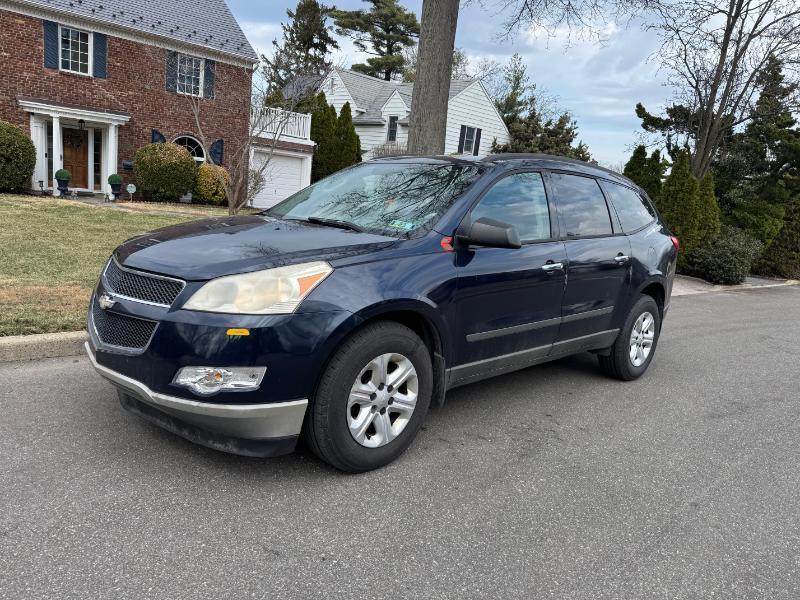 2010 Chevrolet Traverse LS AWD