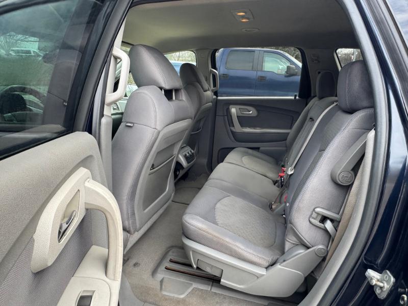 Chevrolet Traverse LS AWD 2010