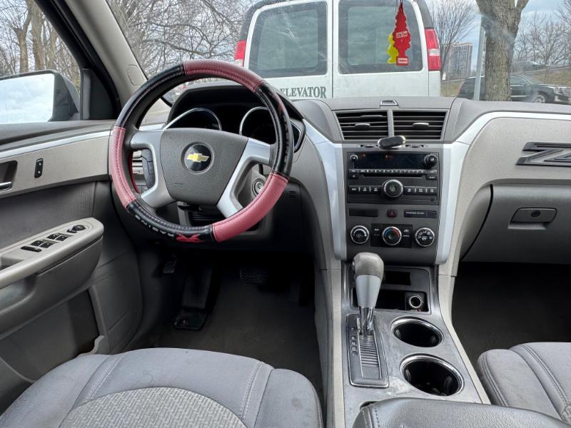 Chevrolet Traverse LS AWD 2010
