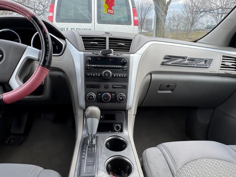 Chevrolet Traverse LS AWD 2010