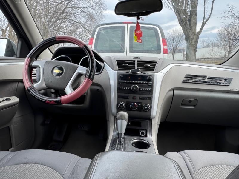 Chevrolet Traverse LS AWD 2010