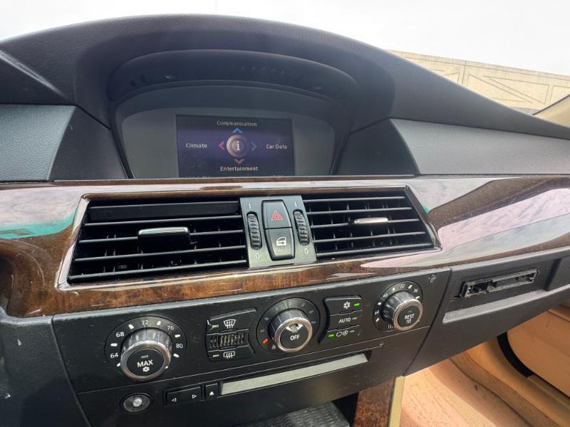 BMW 5-Series 525i 2007