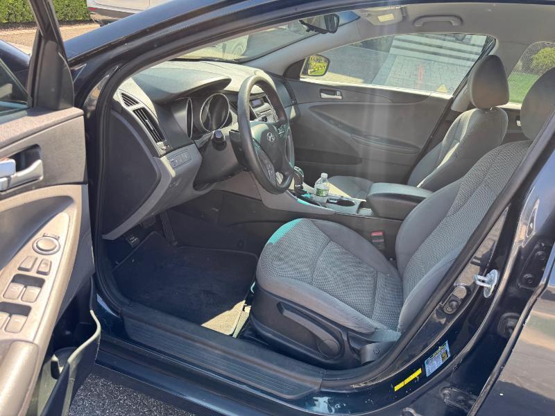 Hyundai Sonata GLS 2012