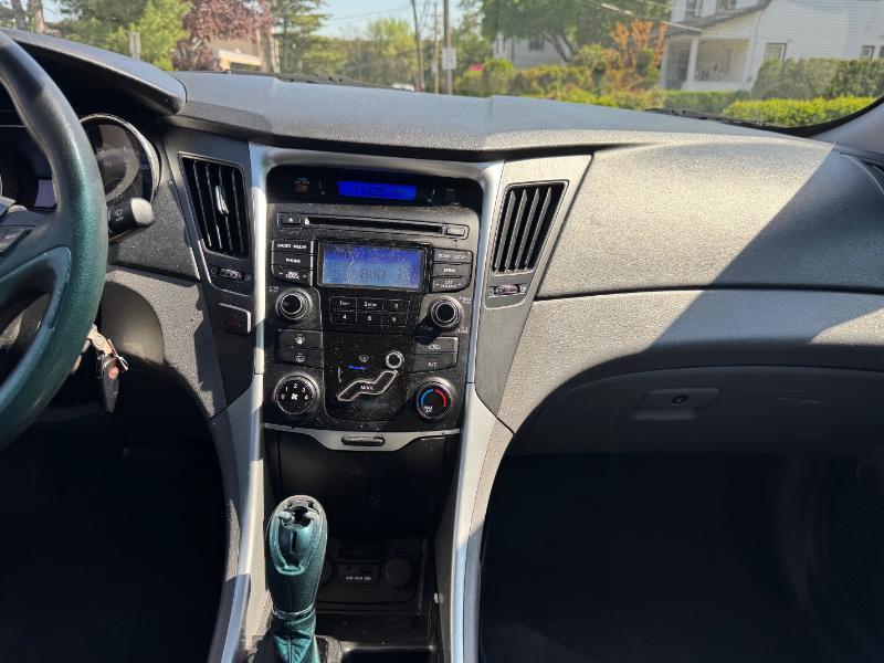 Hyundai Sonata GLS 2012