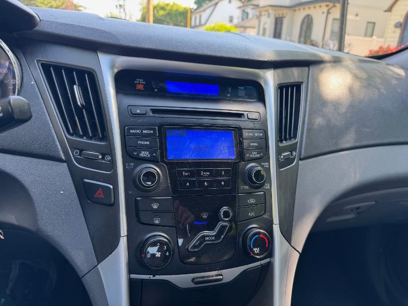 Hyundai Sonata GLS 2012