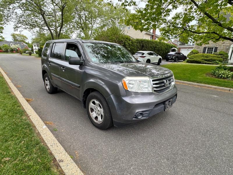 Honda Pilot LX 4WD 5-Spd AT 2015