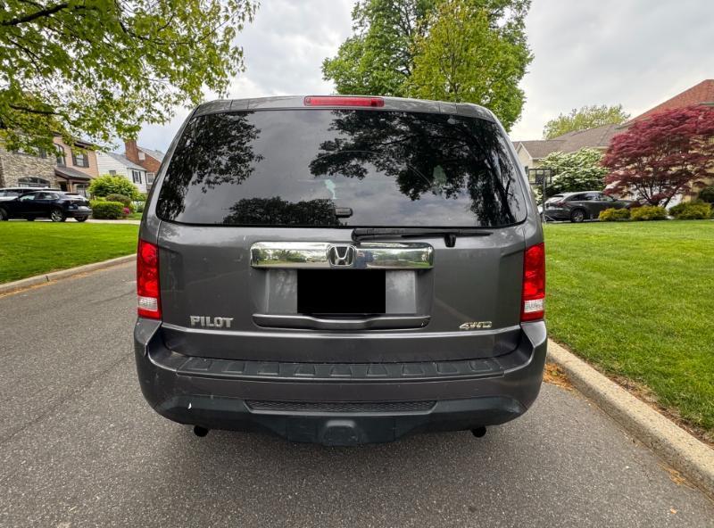 Honda Pilot LX 4WD 5-Spd AT 2015