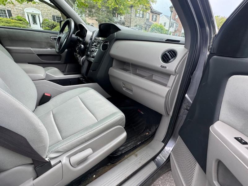 Honda Pilot LX 4WD 5-Spd AT 2015