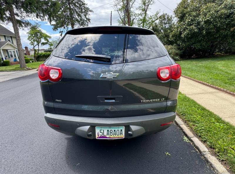 Chevrolet Traverse LT AWD 2012