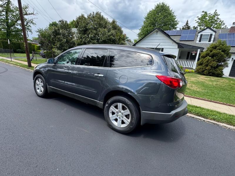 Chevrolet Traverse LT AWD 2012