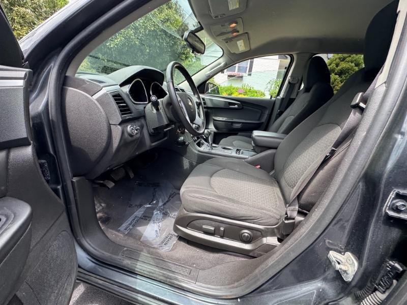 Chevrolet Traverse LT AWD 2012