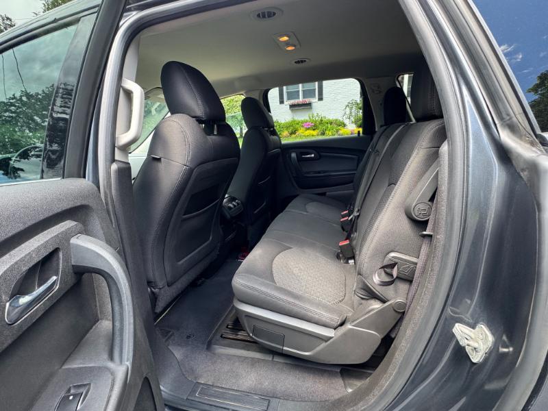 Chevrolet Traverse LT AWD 2012
