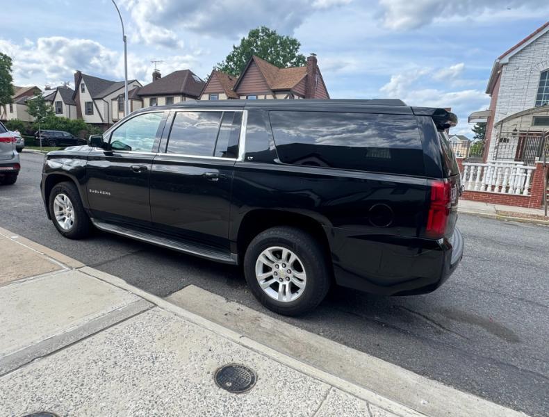 Chevrolet Suburban LT 1500 4WD 2015
