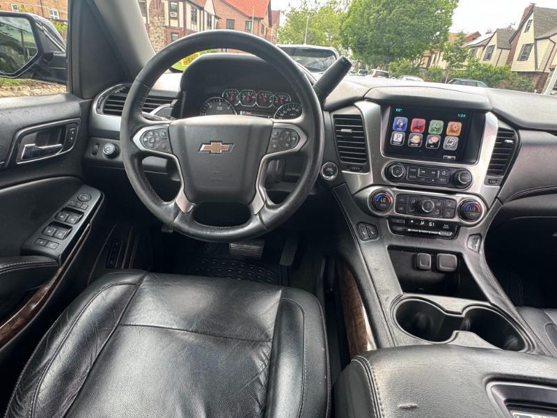 Chevrolet Suburban LT 1500 4WD 2015