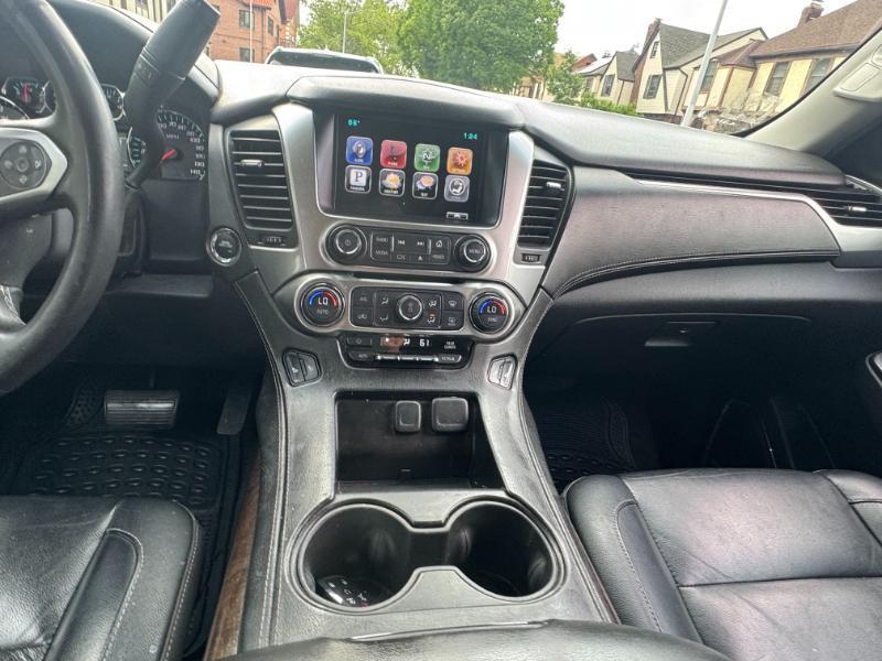 Chevrolet Suburban LT 1500 4WD 2015