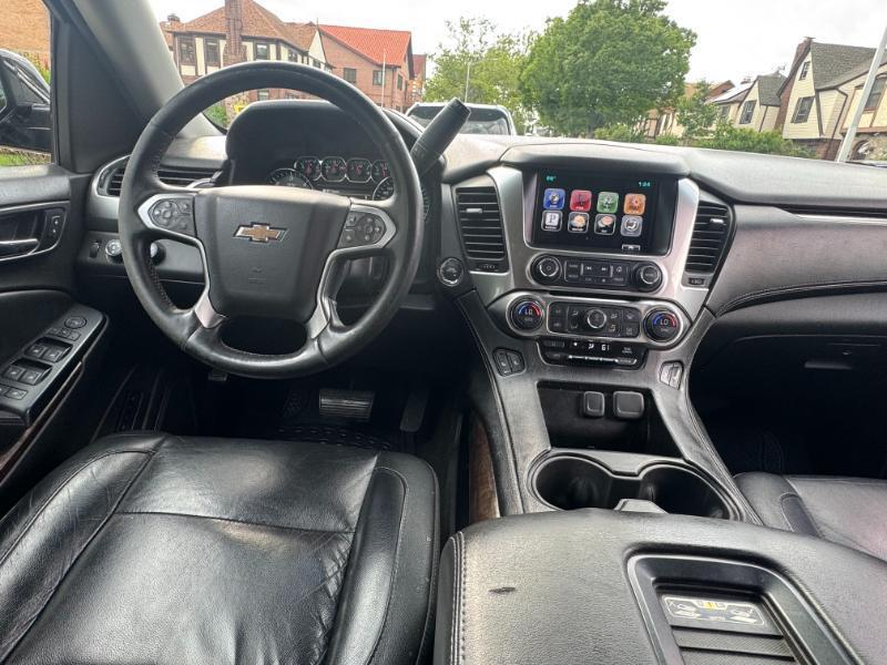 Chevrolet Suburban LT 1500 4WD 2015