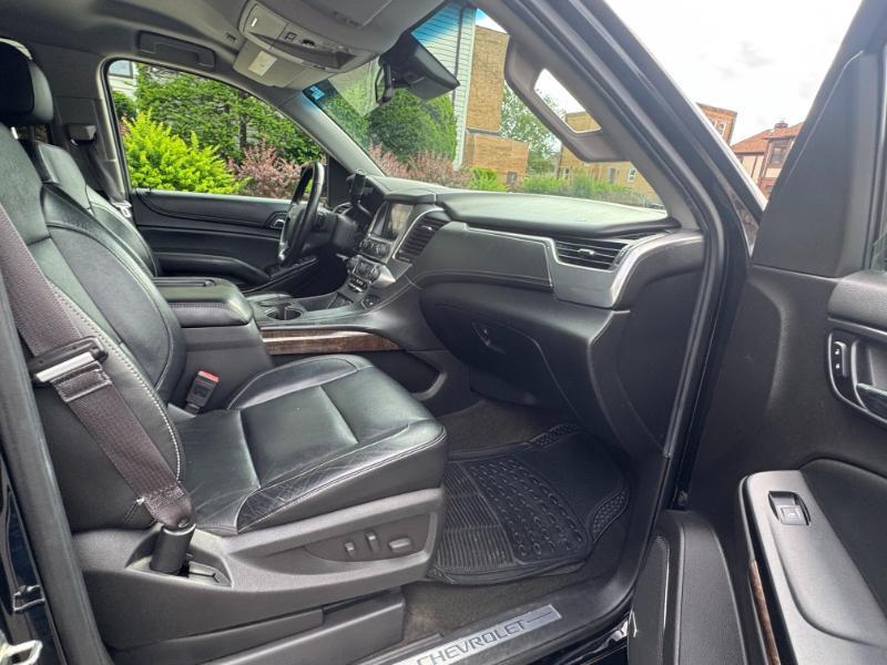 Chevrolet Suburban LT 1500 4WD 2015