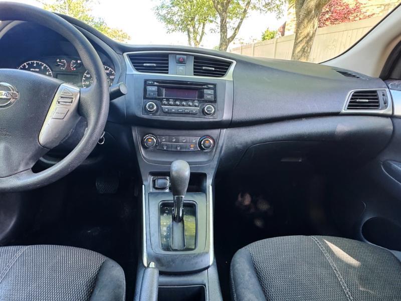 Nissan Sentra S 2017