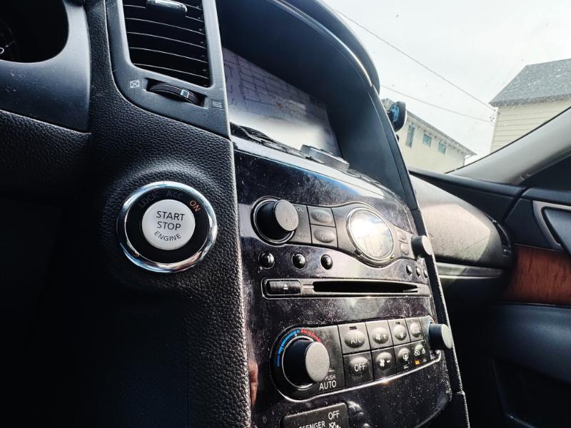 Infiniti FX FX35 AWD 2011