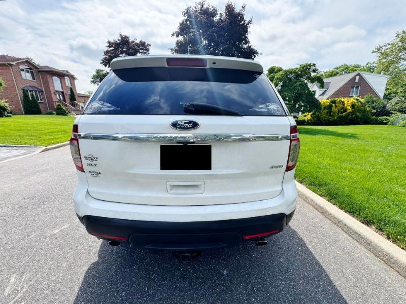 Ford Explorer XLT 4WD 2013