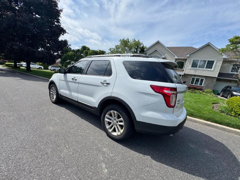 Ford Explorer XLT 4WD 2013