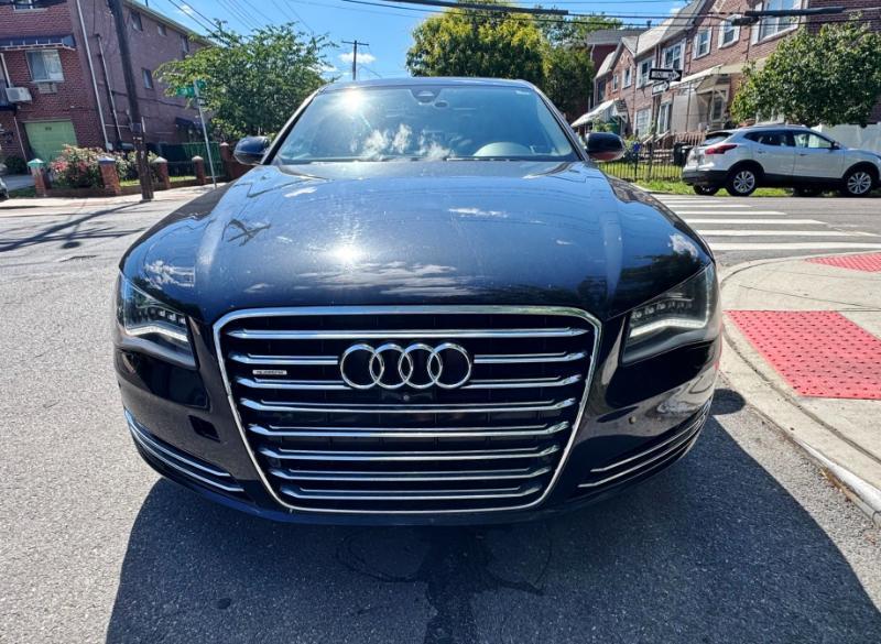 Audi A8 4.0T Sedan L quattro Tiptronic 2013