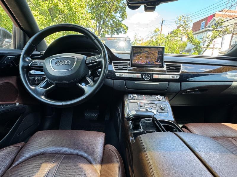 Audi A8 4.0T Sedan L quattro Tiptronic 2013