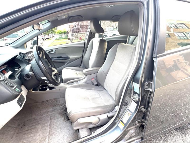 Honda Insight EX with Navigation 2012