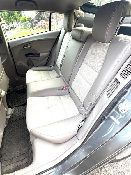 Honda Insight EX with Navigation 2012
