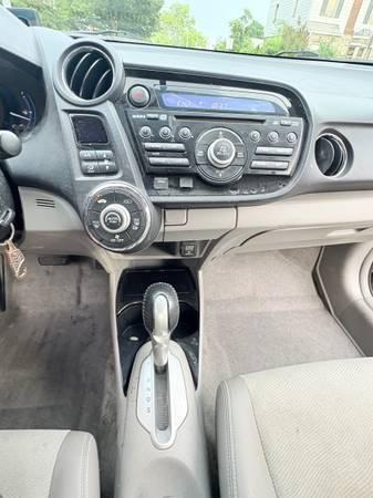 Honda Insight EX with Navigation 2012