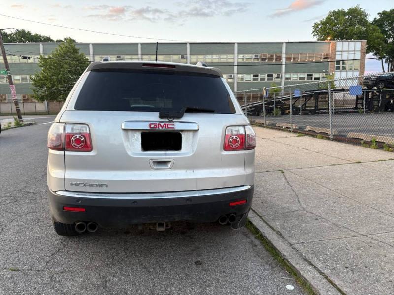 GMC Acadia SLT-1 FWD 2010