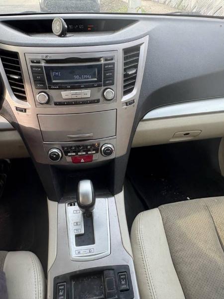 Subaru Legacy 2.5i Premium 2013