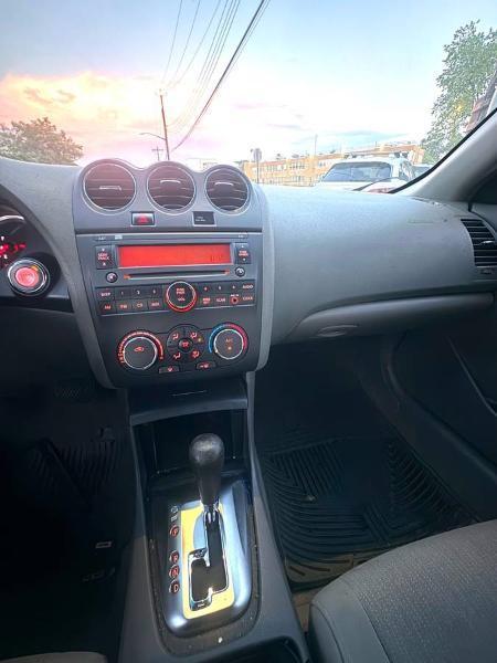 Nissan Altima 2.5 S 2010