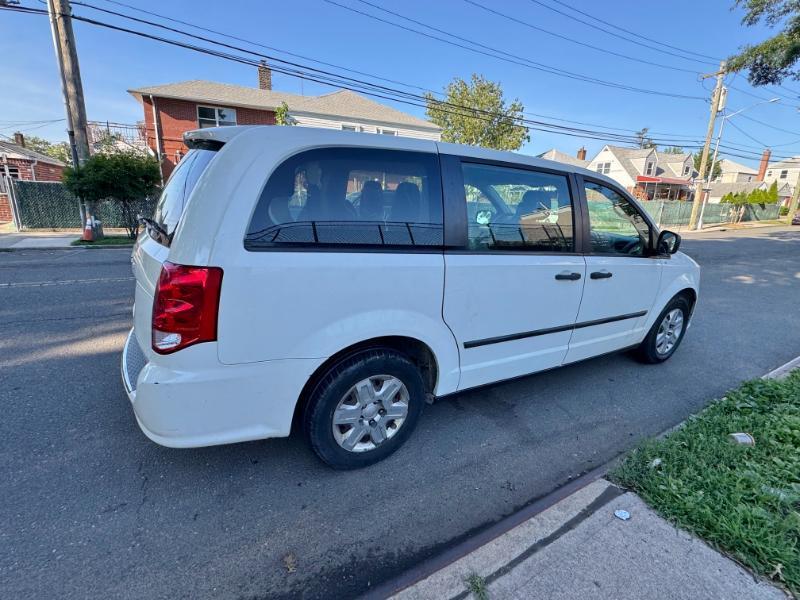 Dodge Grand Caravan SE 2013