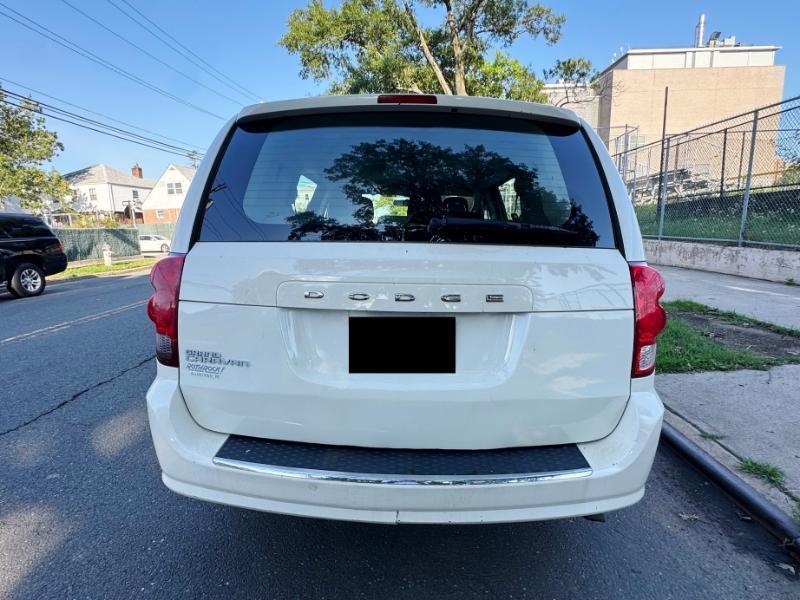 Dodge Grand Caravan SE 2013