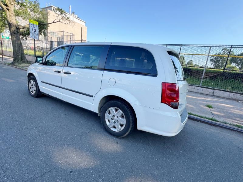 Dodge Grand Caravan SE 2013
