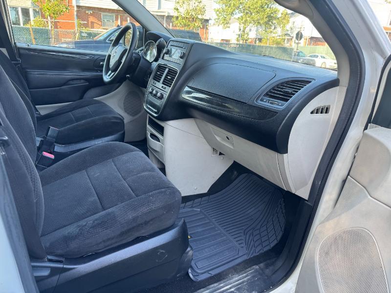 Dodge Grand Caravan SE 2013