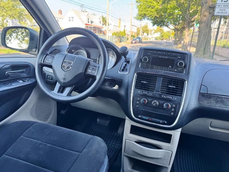 Dodge Grand Caravan SE 2013