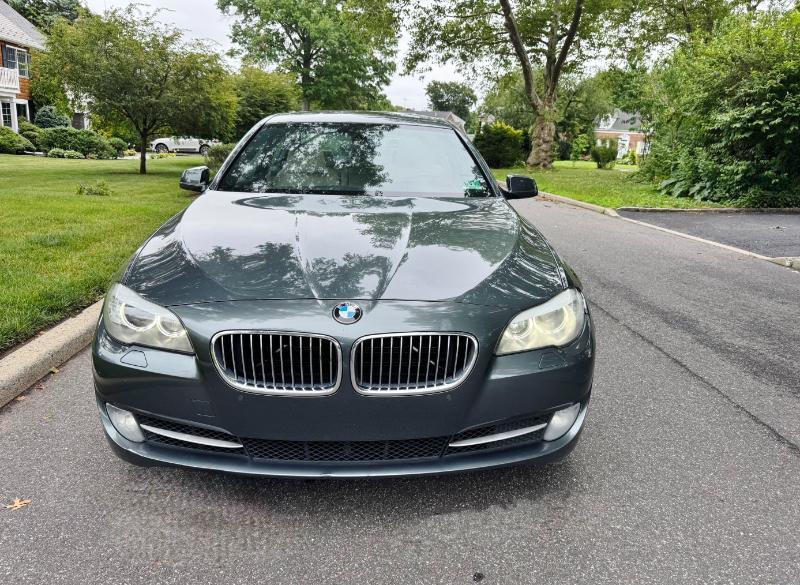 BMW 5-Series 528i 2012