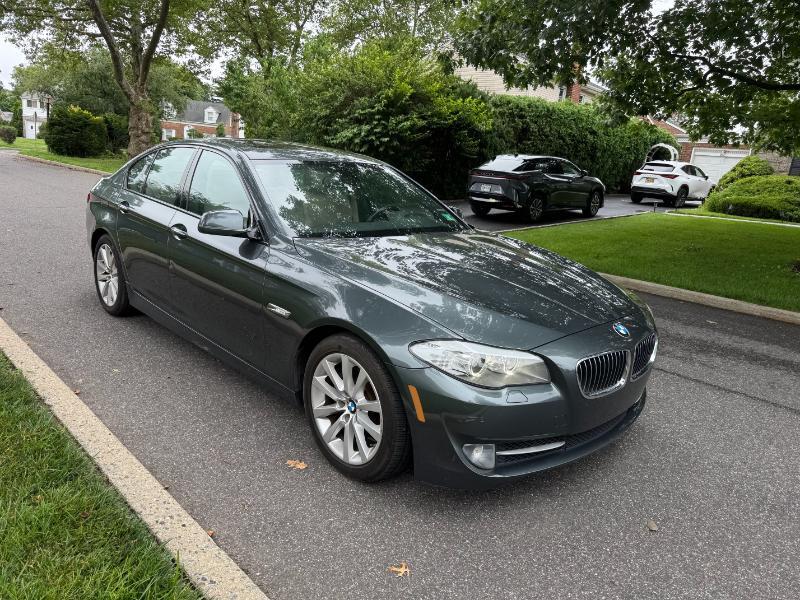 BMW 5-Series 528i 2012