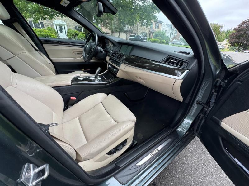 BMW 5-Series 528i 2012