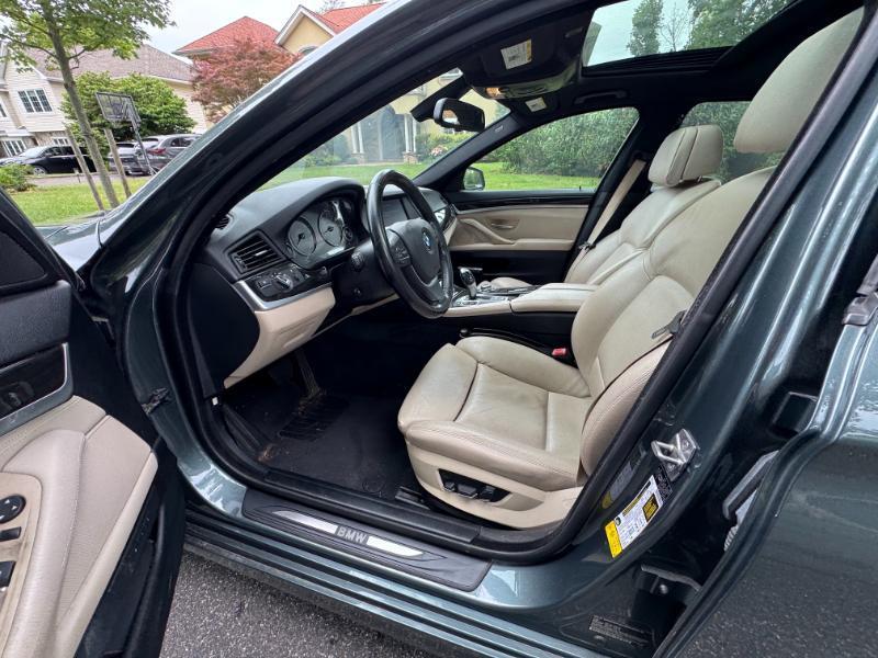 BMW 5-Series 528i 2012
