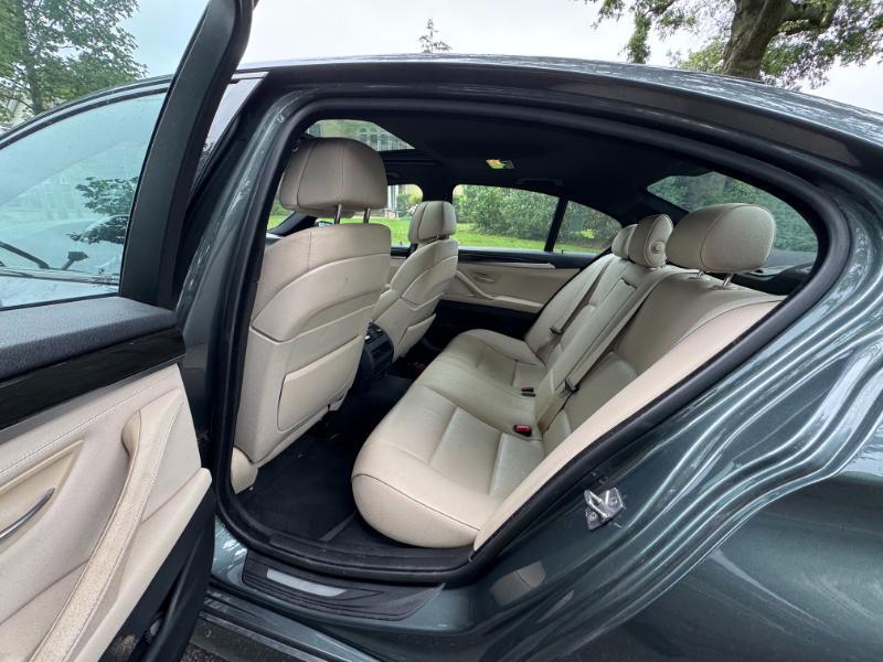 BMW 5-Series 528i 2012