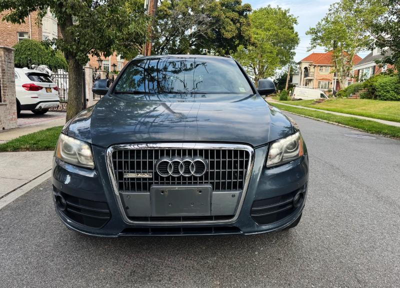 Audi Q5 2.0 quattro Premium 2011